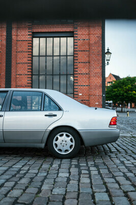 Mercedes-Benz 600 SEL (1992) - Die kleinen 16 Zoll Räder sind wenig vorteilhaft. Später gab es größere Felgen und das Auto wirkte harmonischer