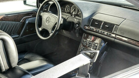 Mercedes-Benz 600 SEL (1992) – Um die Wirbelsäule zu entlasten, erdachte man sich bei Daimler den Gurtbringer. Den gab es auch schon im Vorgänger-Coupé.