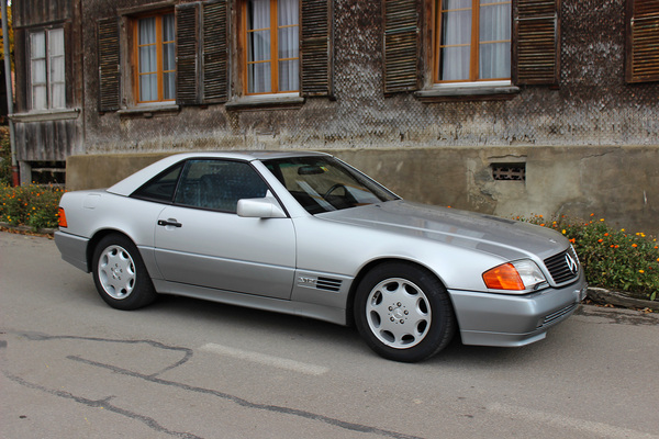 Mercedes-Benz 600 SL (1992) - angeboten an der Versteigerung der Oldtimer Galerie in Toffen am 28. November 2015