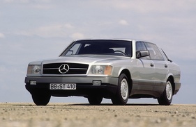 Das Auto von morgen? Mercedes-Benz Auto 2000 (im historischen Bericht)
