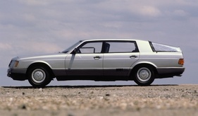 Mercedes-Benz Auto 2000 (1981) - Forschungspersonenwagen von Daimler-Benz - fahrfertiges Auto mit ABS, Abstandsradar und weiteren Innovationen