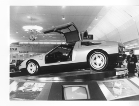 Mercedes-Benz C 111 - Flügeltüren