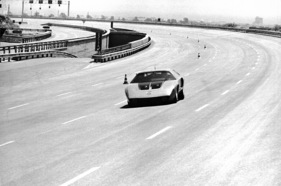 Bild Mercedes-Benz C 111/II D Rekordwagen (1976) - mit 5-Zylinder-Dieselmotor mit Turbo-Aufladung