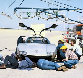 Mercedes-Benz C 111/III Rekordwagen (1969) - Service am über 300 km/h schnellen Dieselrekordwagen in Nardo