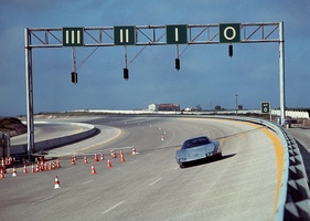 Mercedes-Benz C 111/III Rekordwagen (1969) - bei Versuchs- und Rekordfahrten auf der Rundstrecke in Nardo im April 1978
