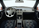 Mercedes-Benz C 36 AMG (1993) - Cockpit der schnellen Limousine der Bauriehe W 202