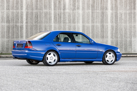 Mercedes-Benz C 43 AMG (1999) - andere Schürzen rundum unterschieden den C 43 von der Basis und vom Vorgänger C 36