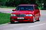 Mercedes-Benz C 43 AMG T-Modell (2000) - schneller V8-Kombi der Baureihe W 202 bei flotter Kurvenfahrt (© Mercedes-Benz AG, 2000) Mercedes-Benz C 43 AMG T-Modell (2000) - schneller V8-Kombi der Baureihe W 202 bei flotter Kurvenfahrt (© Mercedes-Benz AG, 2000)