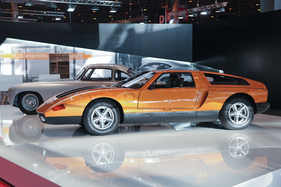 Mercedes-Benz C111 (1970) - Prototyp aus Stuttgart - Rétromobile 2015