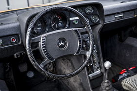 Mercedes-Benz C111 II (1970) - Das riesige Lenkrad passt wie eine Faust aufs Auge