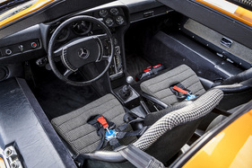 Mercedes-Benz C111 II (1970) - Sitze mit Pepita-Sitzbezügen
