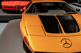 Mercedes-Benz C111 Typ II (1970) - in der Ausstellung "PS:. Ich liebe Dich. Sportwagen-Design der 1950er - 1970er Jahre"