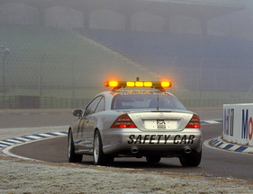 Bild Mercedes-Benz CL 55 AMG F1 Safety Car, Baureihe 215, 2000 - offizieller Fahrer Bernd Mayländer