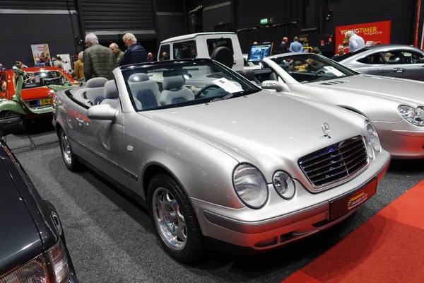 Mercedes-Benz CLK 200 Cabriolet (2003) – mit nur 17'390 km für 19'950 Euro – Classic Car Show Maastricht 2025