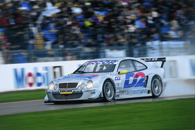 Mercedes-Benz CLK (2000) - Bernd Schneider wird im Jahr 2000 DTM-Meister (2000)