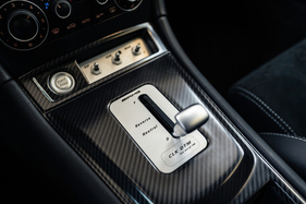 Mercedes-Benz CLK DTM AMG Coupé (2005) - sieht nach sequentueller Gangschaltung aus, ist aber einfach der Bedienungshebel für die Fünfgangautomatik
