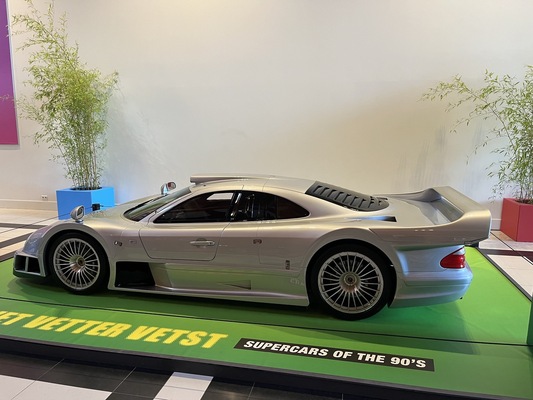 Mercedes-Benz CLK-GTR (1997) – Ausstellung "Supercars of the 90s" im Louwman-Museum