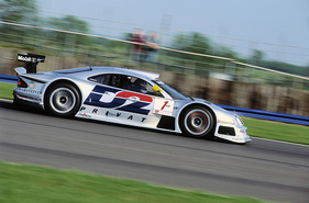 Mercedes-Benz CLK GTR (1998) - Bernd Schneider und Mark Webber siegen in Silverstone