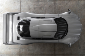 Mercedes-Benz CLK GTR (1998) - aus dieser Sicht wird klar, wie nahe der Strassen-GTR dem Rennwagen blieb