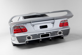 Mercedes-Benz CLK GTR Coupé (2000) - angeboten als Lot 352 an der Bonhams-Versteigerung im Grand Palais Paris am 4. Februar 2016