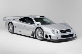 Mercedes-Benz CLK GTR Coupé (2000) - angeboten als Lot 352 an der Bonhams-Versteigerung im Grand Palais Paris am 4. Februar 2016