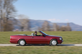 Mercedes-Benz E 320 Cabriolet (1994) - in Fahrt