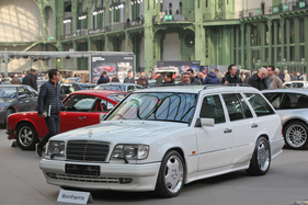 Mercedes-Benz E36 AMG Kombi (1995) - EUR 47'000 Höchstgebot lagen zwar unter dem Schätzwert, waren aber doch ein guter Preis - Lot 432 an der Bonhams Grand Palais Versteigerung 2018 (1995)