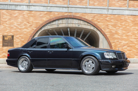 Mercedes-Benz E60 AMG (1994) - als Lot 216 angeboten an der RM Online Only Shift Monterey Versteigerung vom 14. und 15. August 2020