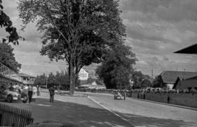 Mercedes-Benz-Formel-Rennwagen W25 im Training - Grosser Preis der Schweiz (1934)