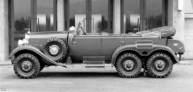 Mercedes-Benz G4 (1937) - Ausgerüstet mit Dunlop-Geländereifen