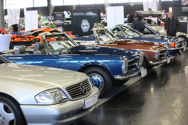 Image: Mercedes-Benz classics in rank and file - Classic Expo Salzburg 2019
