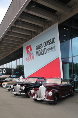 Mercedes-Benz Klassiker vor den Messehallen - Swiss Classic World Luzern 2018 Mercedes-Benz Klassiker vor den Messehallen - Swiss Classic World Luzern 2018