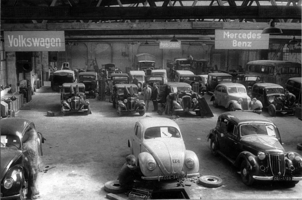 Mercedes-Benz-Niederlassung Mainz - Werkstatt - Innenansicht der Reparaturhalle