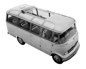Mercedes-Benz O 319 (1958) - mit Dachfenstern und Schiebefaltdach Mercedes-Benz O 319 (1958) - mit Dachfenstern und Schiebefaltdach