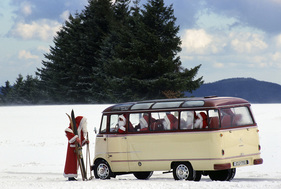 Mercedes-Benz O 319 (1962) - unterwegs mit dem Weihnachtsmann Mercedes-Benz O 319 (1962) - unterwegs mit dem Weihnachtsmann