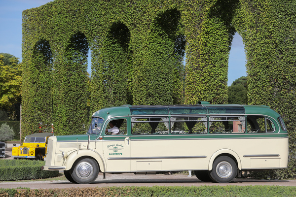 Mercedes-Benz Omnibus in passender Farbgebung - 19. ASC Classic-Gala Schwetzingen 2023