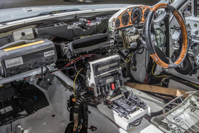 Mercedes-Benz R129 (1989) - Elektronikwunder an der Techno Classica 2014