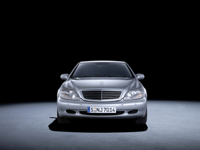 Mercedes-Benz S 400 CDI (2000) - front view (2000)