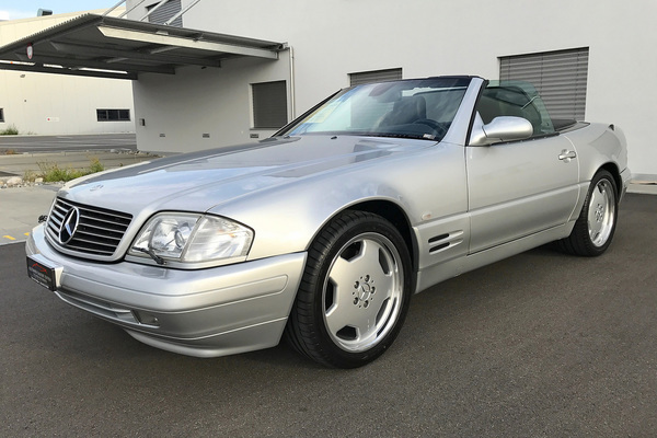Mercedes-Benz SL 320 (1999) - als Lot 42 an der Versteigerung der Oldtimer Galerie Toffen am 14. Oktober 2017