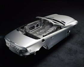 Mercedes-Benz SL 500 (2001) - Türen und Hauben waren aus Aluminium