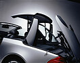 Mercedes-Benz SL 500 (2001) - eindrücklicher Versenkmechanisms des R230-Variodachs