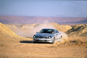 Mercedes-Benz SL 500 (2001) - getarnter R230-Prorotyp bei Testfahrten