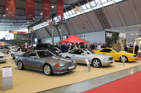 Mercedes-Benz SL 500 AMG (1992) - AMG-Version mit 326 PS für EUR 25'900 - Retro Classics Stuttgart 2020
