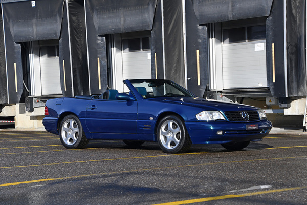 Bild: Mercedes-Benz SL 500 R129 (1999) - 1999 Mercedes SL 500 R129 - als Lot 104 an der Oldtimer Galerie Toffen Versteigerung von Gstaad am 29. Dezember 2024