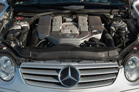 Mercedes-Benz SL 55 AMG (2002) - 5,4 Liter Hubraum und Kompressor