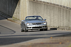 Mercedes-Benz SL 55 AMG (2002) - fällt selbst in einer Betonlandschaft auf
