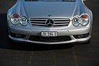 Mercedes-Benz SL 55 AMG (2002) - kraftvoll wirkende Frontgestaltung mit Zweiaugengesicht