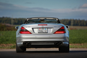 Mercedes-Benz SL 55 AMG (2002) - mit vier Auspuffenden