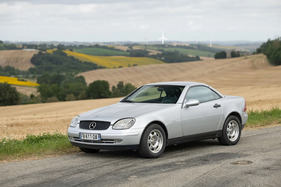 Mercedes-Benz SLK 200 (1999) - Lot 215 an der Artcurial „Automobiles sur les Champs" Versteigerung 2024