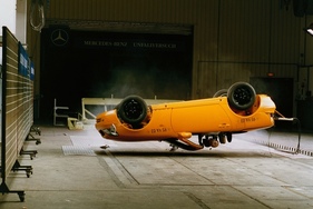 Mercedes-Benz SLK 230 (1996) - Crash-Überrollversuch der Baureihe 170